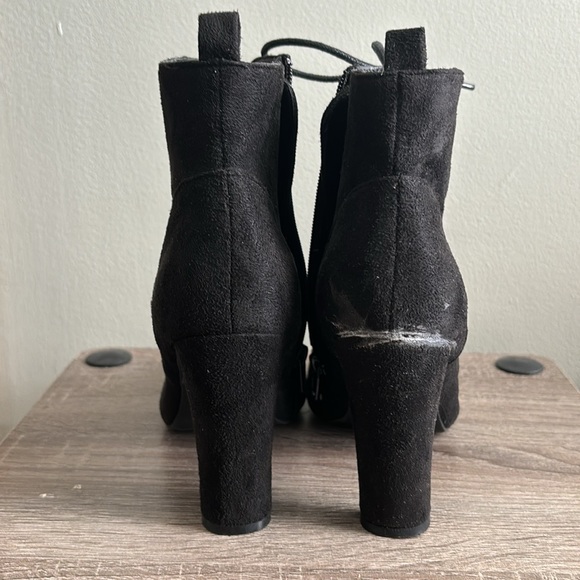 Charlotte Russe Heel Boots with laces - Picture 3 of 5